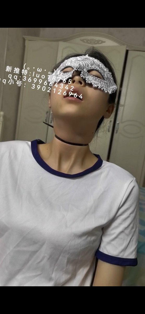 luo18758's tweet photo. #绞刑 #窒息 #上吊 #hanging #breathplay #勒脖子 #首吊り #上吊 #勒死 #掐脖子 #首絞め
交流群 https://t.co/qO6X2P3laF…
大号 @luo18765 
扎带勒脖子，全长7分钟
视频在门槛群了 https://t.co/ubfb8ZBunJ
