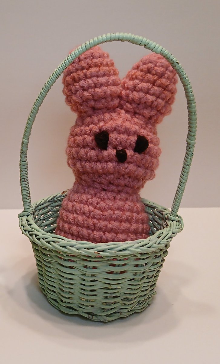 frannercakes's tweet photo. Spring bunny "treats", sugar free! Come in a set of two. Pink and blue available on the shop: https://t.co/O1BXrl5nh3 or other options in commissions. https://t.co/NjmIk6TruA