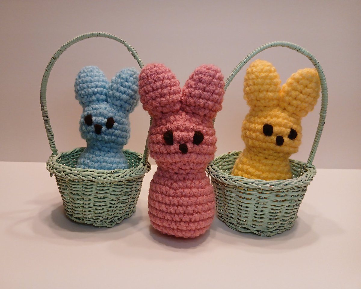 frannercakes's tweet photo. Spring bunny "treats", sugar free! Come in a set of two. Pink and blue available on the shop: https://t.co/O1BXrl5nh3 or other options in commissions. https://t.co/NjmIk6TruA