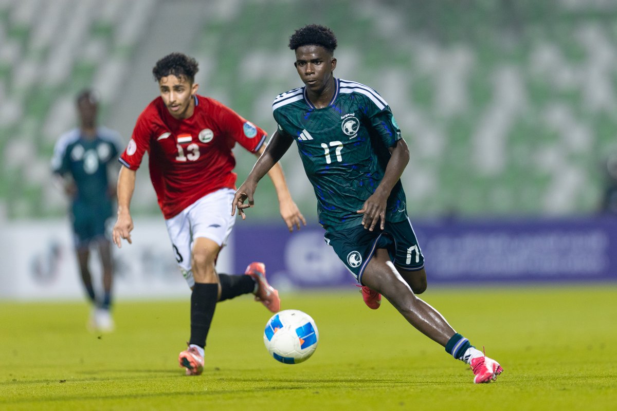 SaudiNT's tweet photo. بداية الشوط الثاني.
🇸🇦 السعودية 0 - 1 اليمن 🇾🇪
⁧#كأس_الخليج_للناشئين⁩ | ⁧#معاك_يالأخضر https://t.co/ekJMlWrLNN