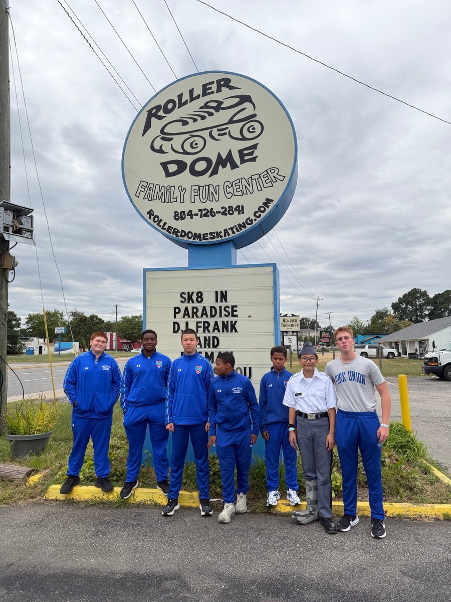 forkunion's tweet photo. Fun beyond the classroom! From laser tag and roller skating to puzzles and foosball, our cadets have been enjoying their downtime!

Even Echo Company's SDO, COL Alex Grant, joined the puzzle craze! 🧩

Special thanks to a generous donor for our new foosball table!

#forkunion https://t.co/u3ufgRi8O4