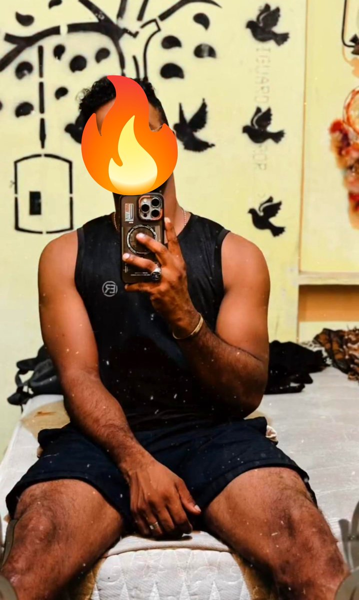 Dicdadmallu's tweet photo. Hot hairy straight mallu 🔥💥🔥 https://t.co/qmcxRN5SKP