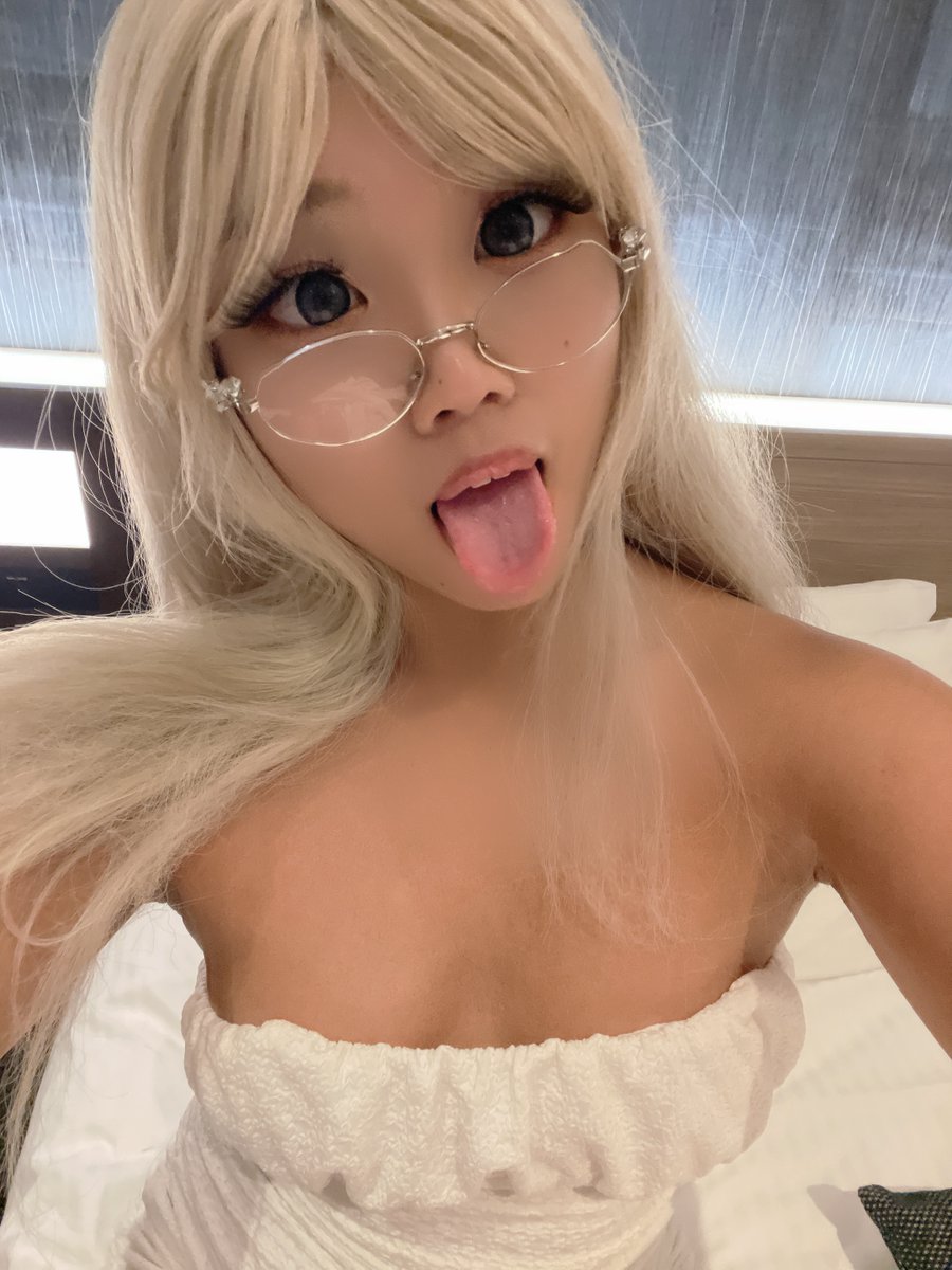 haru_kittyxo's tweet photo. do you like japanese girls? https://t.co/anr5KbdIZc