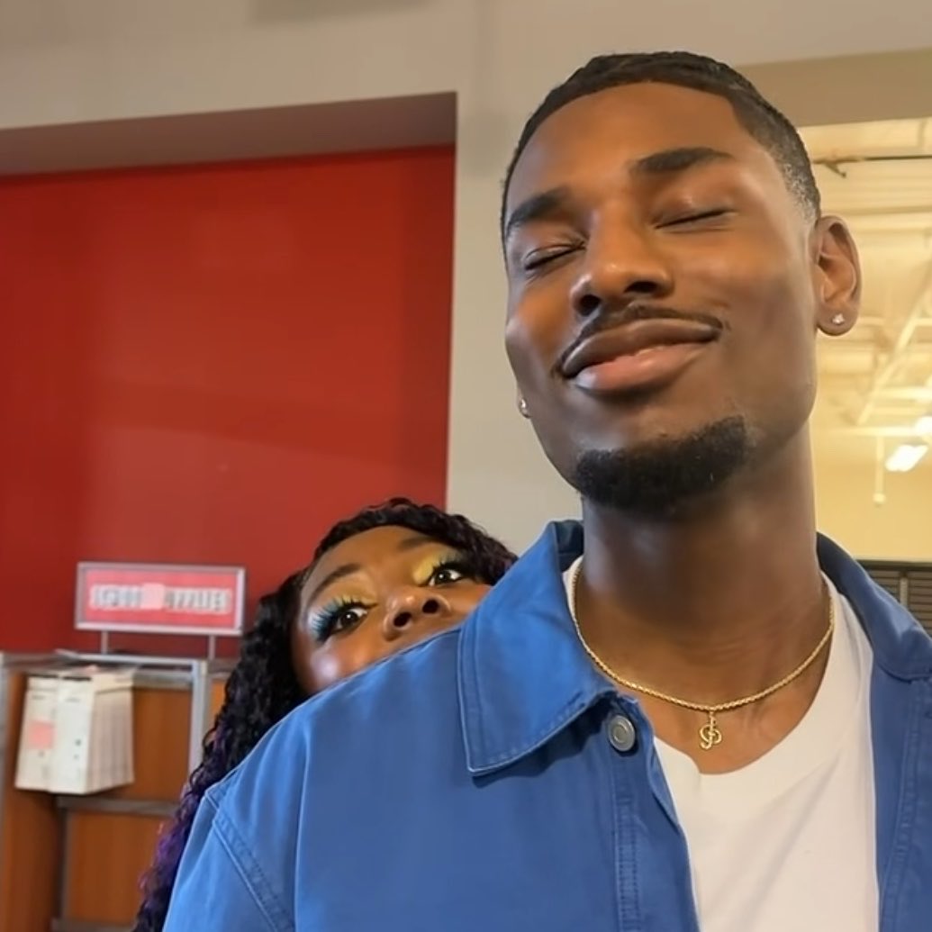 camcmrns's tweet photo. they match and compliment eachother so bad- https://t.co/NVqKxjv0EZ