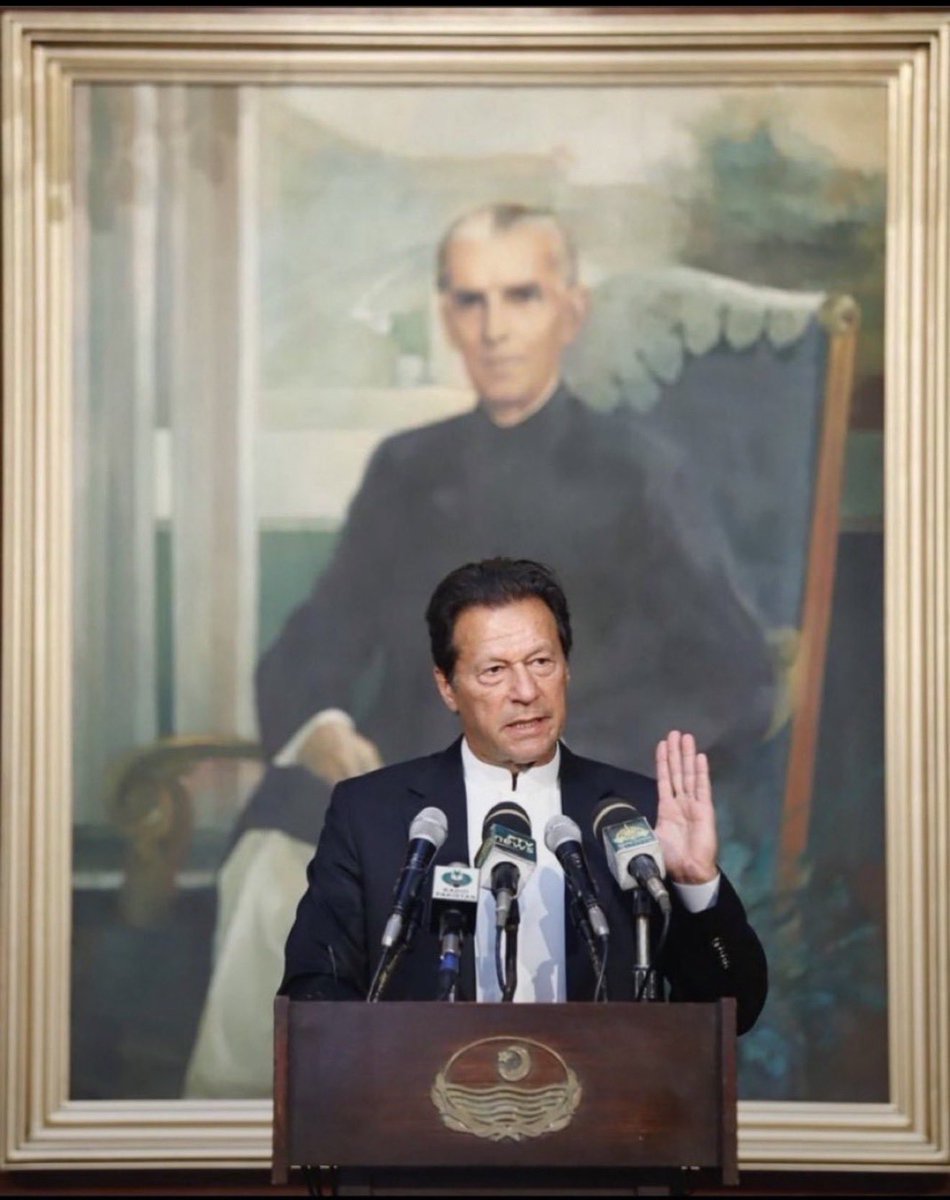 MahfoozIrfan's tweet photo. @tariqmateen @TheMahiraKhan @ImranKhanPTI My Dearest Lovely Leader 
Imran Khan 
I love you too much ❤️‍🩹💖

#FreeImranKhan https://t.co/24TdF0oqmr