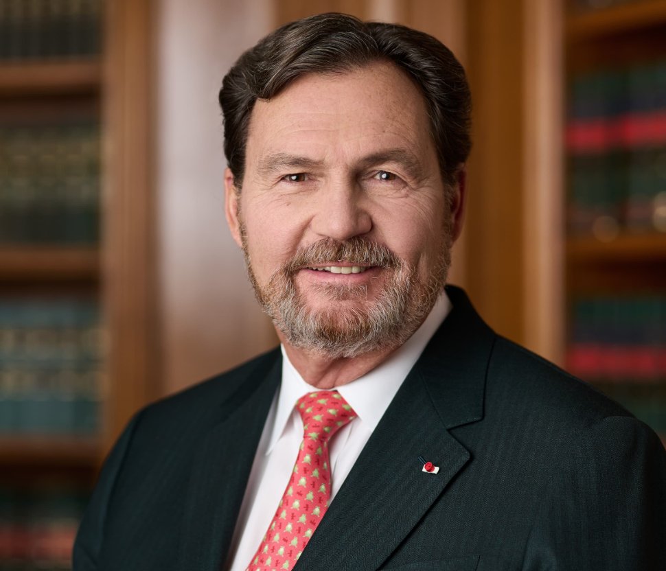 BayObserver's tweet photo. Chief Justice of Canada to address Sopinka Luncheon for United Way
https://t.co/e3Sm90hgqa #Hamont #BurlON #UnitedWay https://t.co/lLRr0UUsm4