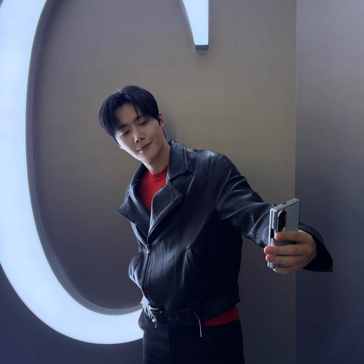 draftbear59's tweet photo. 20 October 2026 
Kim Seon-Ho Instagram Post (2)

#MercedesBenz #MBStudioseoul #ElectricCLA #ElectricGLC 
-The all-new electric CLA &amp; GLC Launching Party

🔗https://t.co/LCuKLjDzVl https://t.co/ZZNxDTE3It