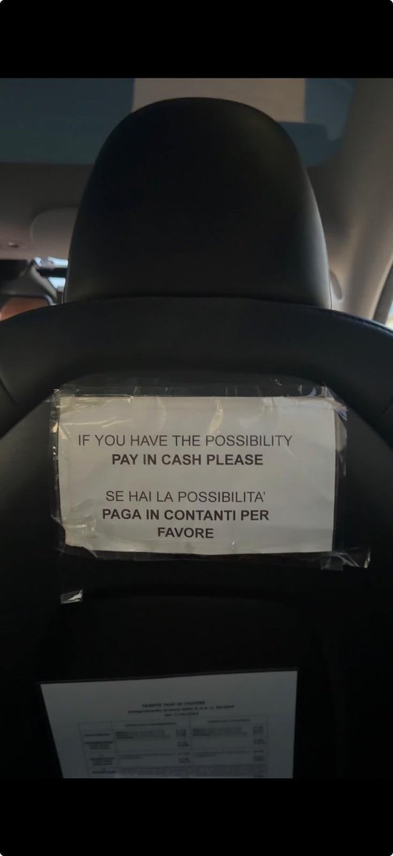 matteohallissey's tweet photo. “No, gentile taxista, sono impossibilitata a supportarti anche nell’evadere il fisco, direi che subire la tua casta di licenze a numero chiuso è il massimo che posso fare per te 🥰”
Valentina Callegaro ci riporta un obbrobrio che ancora oggi si può trovare su un taxi di Bergamo. https://t.co/ypsM9NtNLt