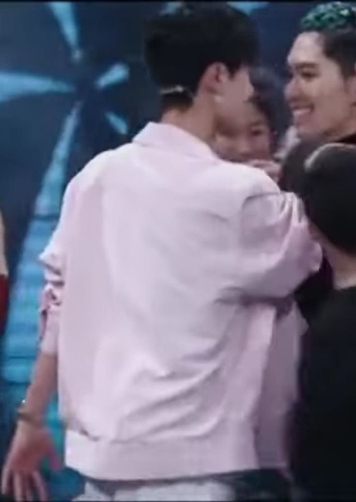 SnowPart2's tweet photo. Let me just.....               OMG HE BITES https://t.co/hBLSJTyDV0