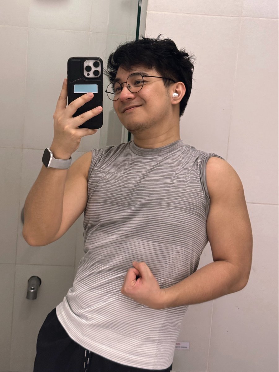 renceqv2's tweet photo. Hoping for more peaceful evenings and gym nights ✨ https://t.co/D1ovoOrgD1