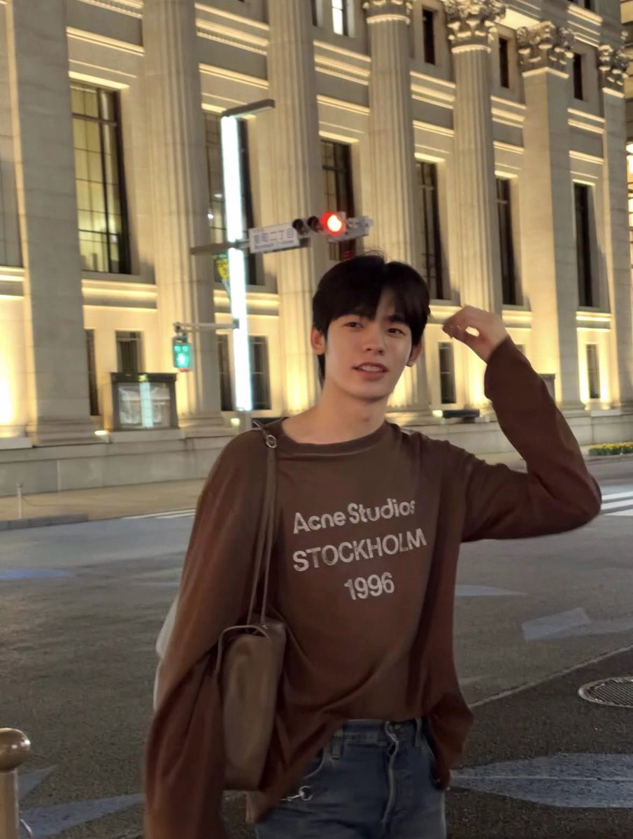 eeqlanwoil's tweet photo. รู้สึกช่วงนี้น้องป๋อน่ารักขึ้นไหม(🧘‍♀️) แบบนุ่มฟู เป็นยัยหมวยกึง ตัวเล้ก กม ๆ น่าแกล้ง ขวัญใจม๋าเด็กทั้งหลาย มันมีมวลอะ หึงหมวยมาก เข้าใจตี๋🧔🏻‍♀️🧔🏻‍♀️💗💗 https://t.co/gb0y5w8Bph