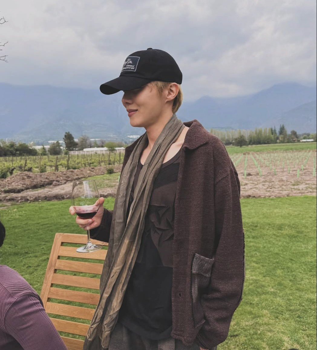 vhopebot's tweet photo. 🍷 https://t.co/pVeKVJiCCO