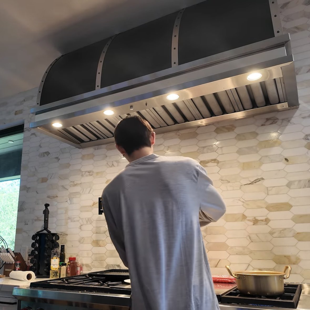 t13t14tt's tweet photo. 이거 혹시
어메니티로 받아 왓다는 그. 파자마야? X발 이렇게 멋드러지고 ㅅㅅㅐ끊한 옷이엇다고? https://t.co/TtjOb4XHCH