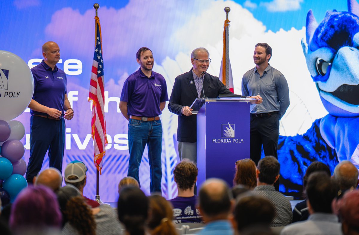 FLPolyU's tweet photo. The #FLPoly community is what makes campus feel like home. 💜 Phoenix Family Day brought students, families, faculty and staff together to connect, explore campus and enjoy a day of fun.
https://t.co/vDnEDLc5W8 https://t.co/fW63sS1bSs