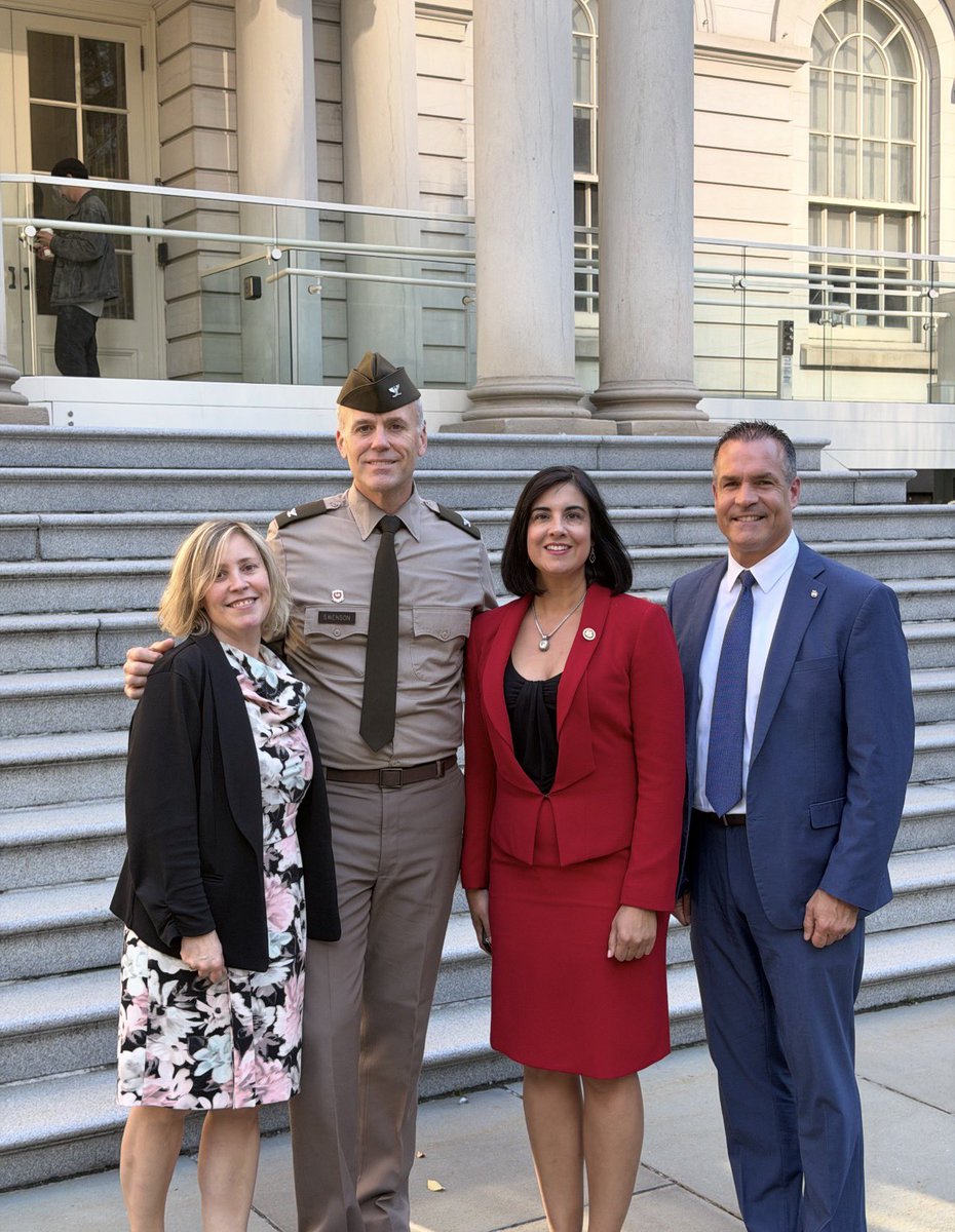 RepNicole's tweet photo. I joined Colonel Eric Swenson, New York District Commander of the US Army Corps of Engineers to meet with Mayor Mamdani about the East Shore Seawall and what is needed to streamline construction of the  project. Work on first phase drainage is expected to resume shortly, wall design is now complete and the City just signed an agreement with the National Parks Service to assume the cost for the remediation in Great Kills Park, an important agreement that we pushed for.