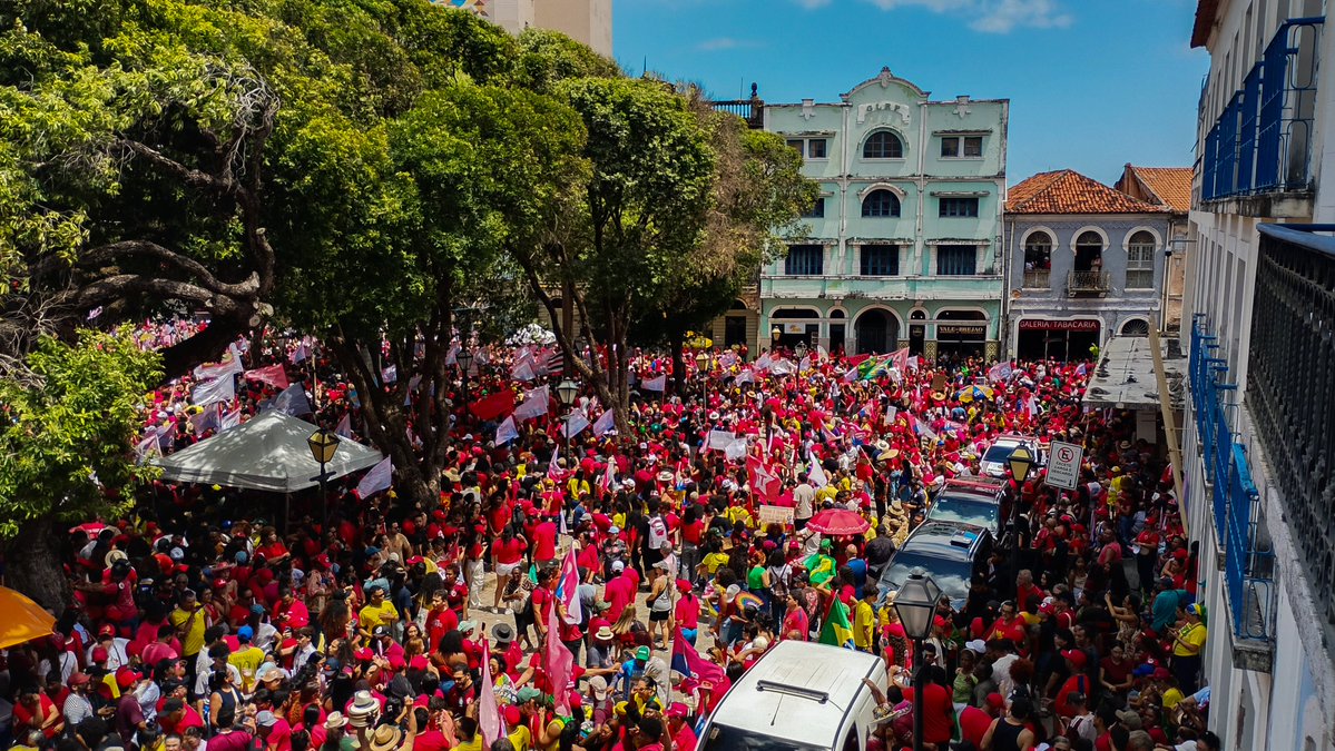 fkbo_x2's tweet photo. O CENTRO HISTÓRICO DE SÃO LUÍS TA VERMELHO https://t.co/zKRp3ubYlN