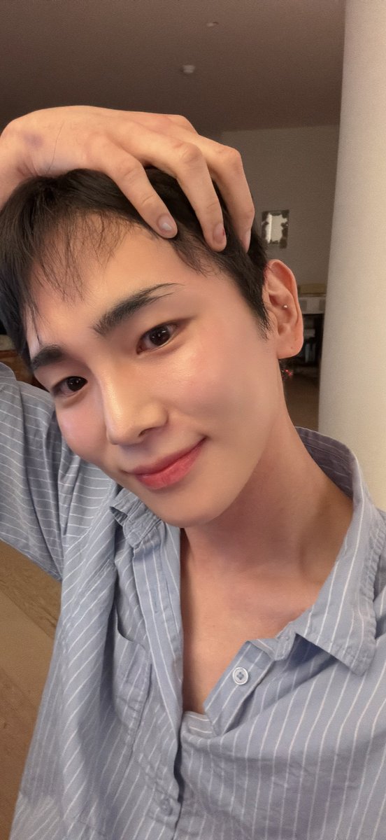 boundkibum's tweet photo. some of my fav pic of key to cheer me up (or cheer u guys up if yall have a bad day today 💓) https://t.co/6fDp2KPPeM