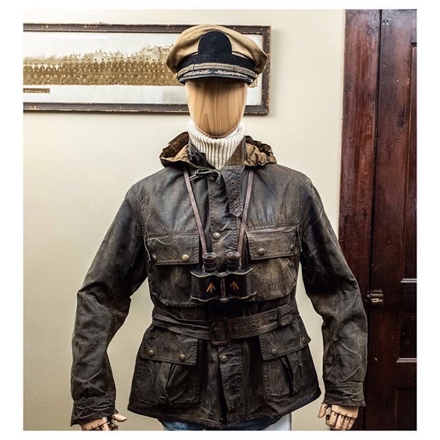 Lethal_Vitality's tweet photo. It is super odd to me that casually dressing well is treated by American millennials and Zoomers as a cringe larp. All of their heroes dress well. They WANT to look attractive. But the moment a guy does, expect to hear "holy larp". 
Never seen such self-sabotaging generations. https://t.co/2tgO21GcWG
