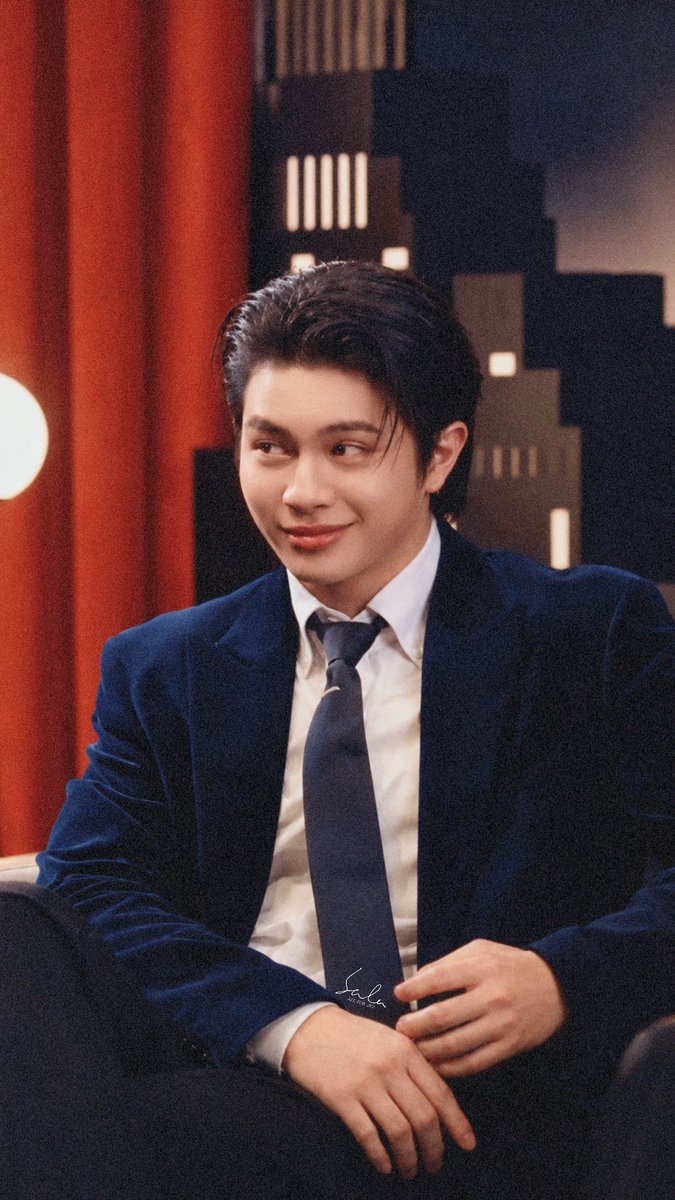 Saaaala_z's tweet photo. Hehe, look at that cheeky little smile! 🤭🤏🏻💕

Such a cutie pie! (˶ᵔ ᵕ ᵔ˶)♡

#Williamjkp https://t.co/QnzkhyhYj8