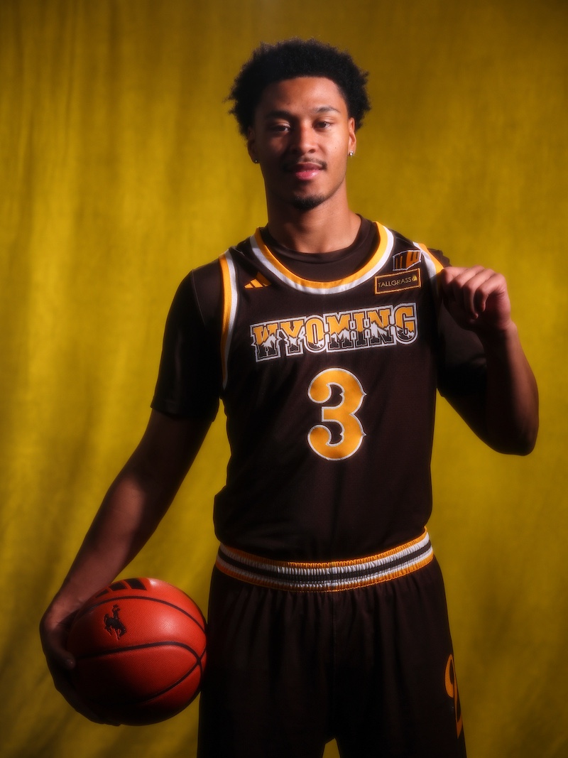 MountainWest's tweet photo. Cowboys, let's ride 🤠

#MWMBB | #BuiltBold | @wyo_mbb | @CoachSundance https://t.co/ok8rHTdQxn