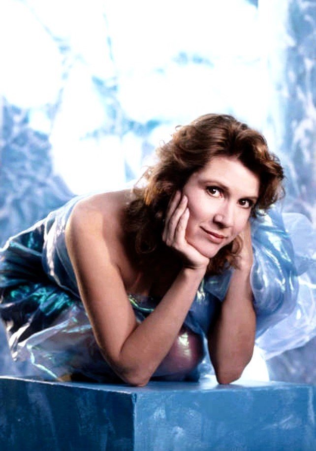 sskieswalker's tweet photo. Carrie Fisher photographed by Aaron Rapoport ( 1985 ) https://t.co/COJp5pA9O9
