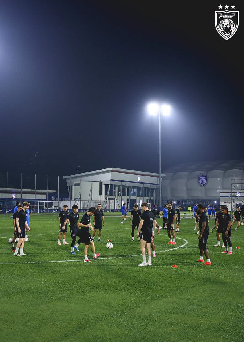 OfficialJohor's tweet photo. Back in training. Focus now shifts to the FA Cup 🔵🔴

More photos at https://t.co/BXgW3jtr6y

Hidup Johor Demi Johor
#WeAreAMovement
#WhatCanYouDo
#TheTMJeffect
#SouthernTigers
#JewelOfTheSouth https://t.co/6DwsWsK8jZ