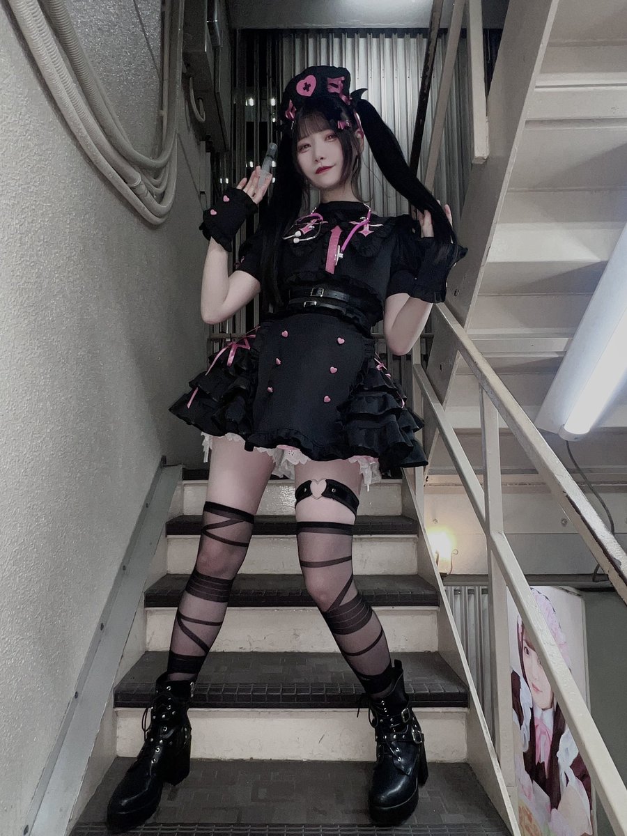 maid_kinu tweet picture
