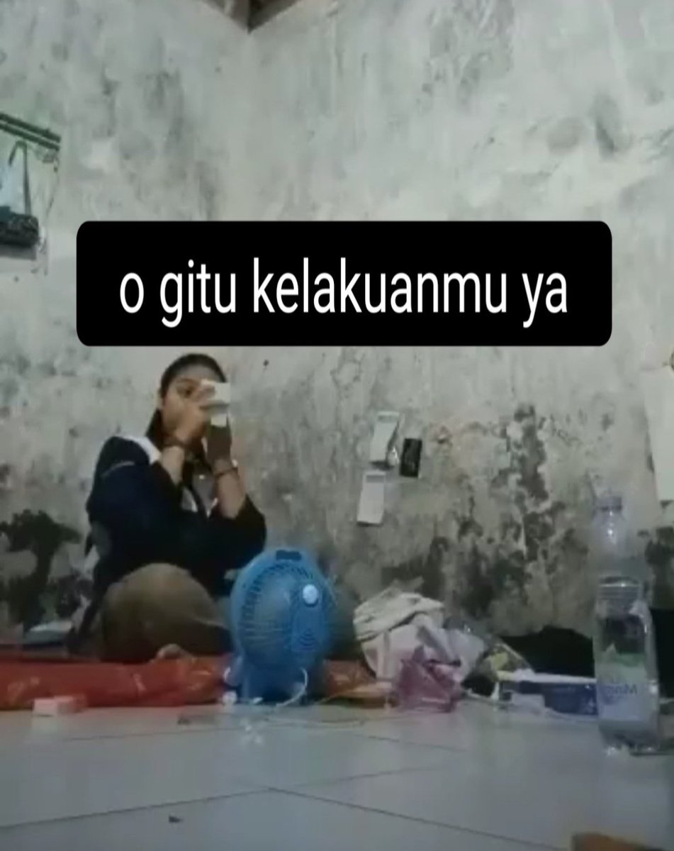 BranRan2010's tweet photo. Kok tega kamu 
https://t.co/PqiWtRy5VM https://t.co/PZ2sEbeRP1