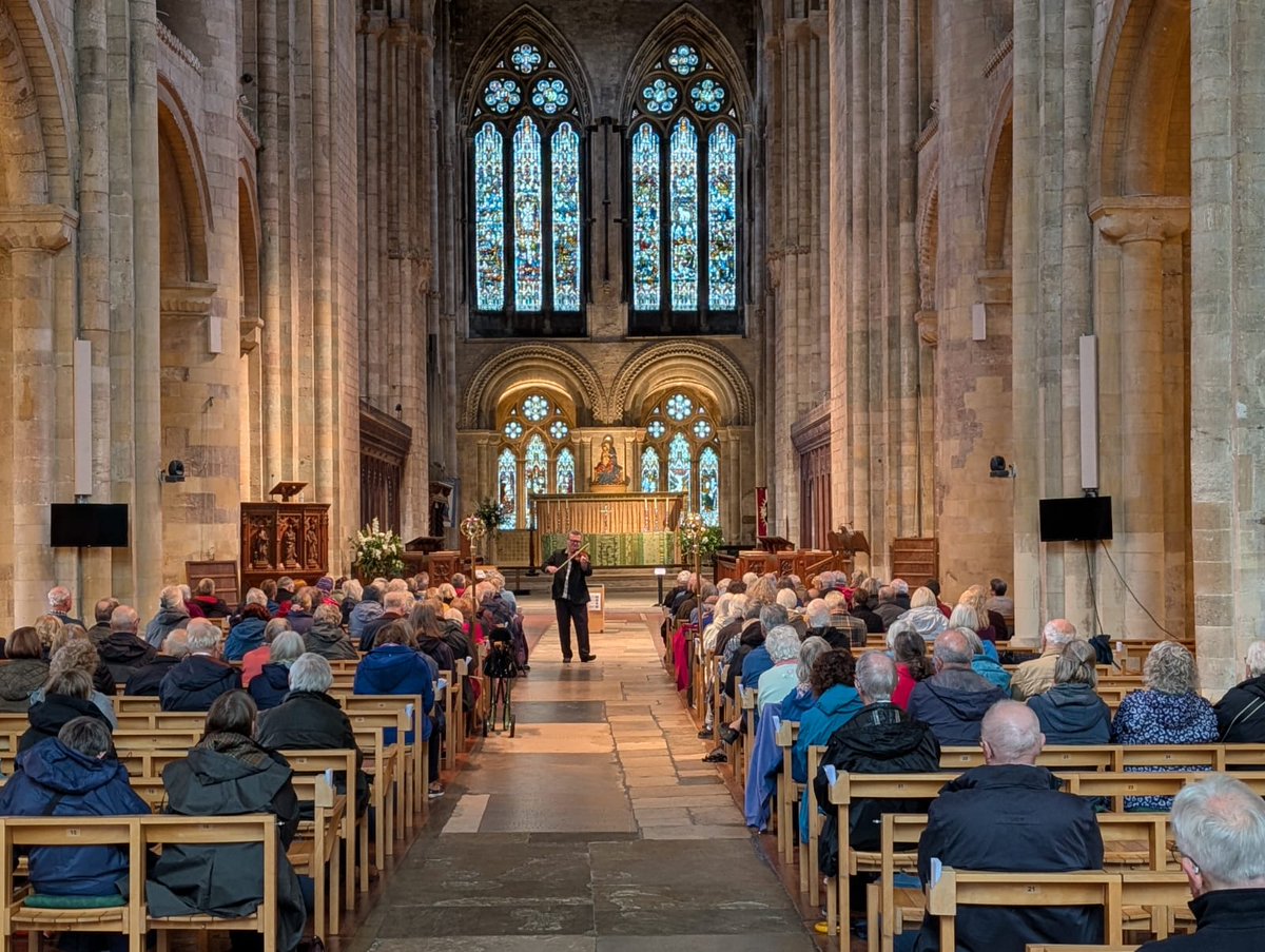 Scotsfiddler's tweet photo. thanks amazing audience in Romsey for opening gig of ma wee south coast tour! Big ta to staff at the Abbey and Rev. Wharton for some great photos and video! Onto Bournemouth tomorrow, St. Peter's Church 1.15pm @bmouthofficial @MusicNewsScot @scottishmusic 
https://t.co/67wY8TqnuB https://t.co/234wjABS1A
