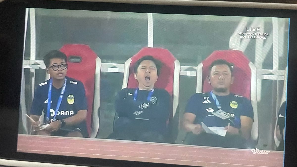 LamidetFm's tweet photo. 😴 https://t.co/k9o7dmuUkV
