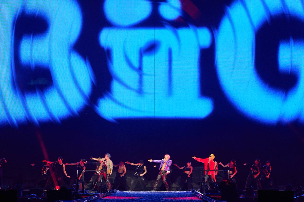 TodayInFocusTH's tweet photo. นับถอยหลังไม่ถึงเดือน! ราชมังฯ เดือด!! 7-8 พ.ย. นี้
BIGBANG พา V.I.P ทะยานสู่จักรวาล COSMOS คอนเสิร์ตฉลอง 20 ปี
📌https://t.co/Q7H3OKGqAZ

#BIGBANG #COSMOS_WORLD_TOUR #COSMOS_WORLD_TOUR_IN_BANGKOK
#BIGBANG_IS_BACK #20thAnniversary
#YG #AEGPresentsAsia #iMeThailand https://t.co/BjW6lItx5B