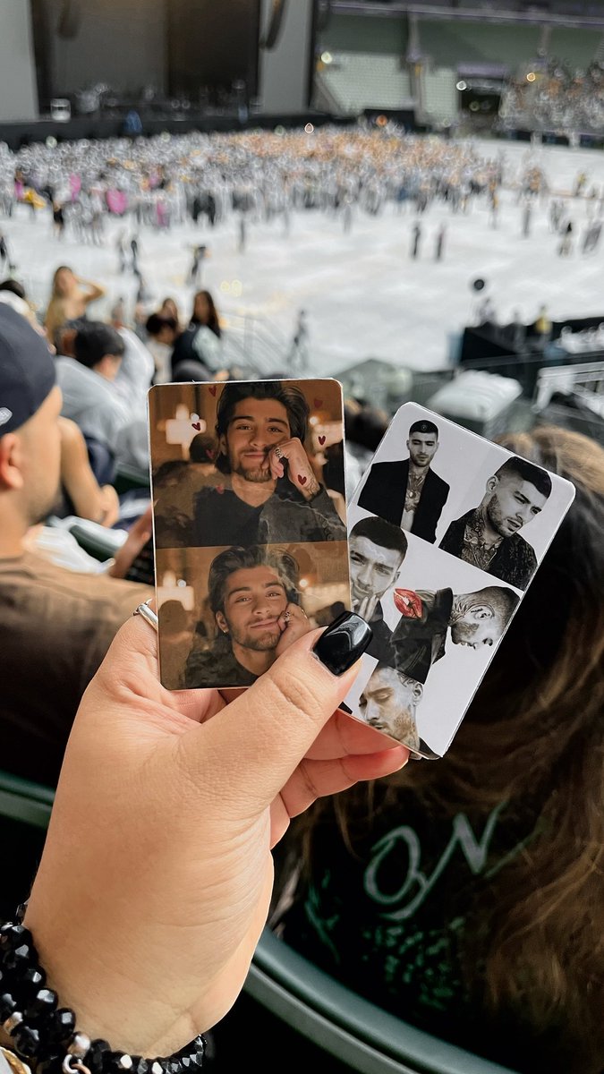 nattlmeida's tweet photo. Tá podendo postar que vivi a Konnakol tour no Brasil. QUERO entrar e ver essas fotos todo dia. Meu Deus, já estou ansiosa para o BTS.  🖤 https://t.co/A2T8ystsOZ