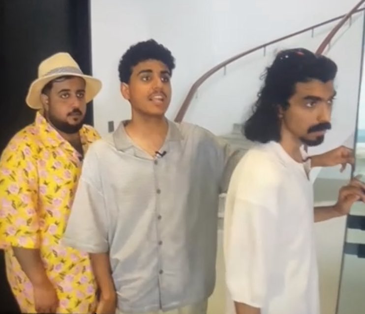 3powrfan's tweet photo. قررت تصير اجتماعي وتصاحب الكل 
الشله الي بينبذونك ويسكتونك إذا جيت تذب : https://t.co/4Yn4d2weC6