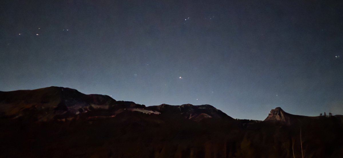 inspiredcreatv's tweet photo. I'm staying at a friends house outside of Bozeman. It was a beautiful night last night. Some skywatching photos. I saw a shooting star too. Was an awesome night. https://t.co/kF4WRq3lul