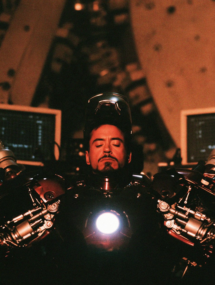 iamnotsrc's tweet photo. tony stark https://t.co/BwQNoE6ysT