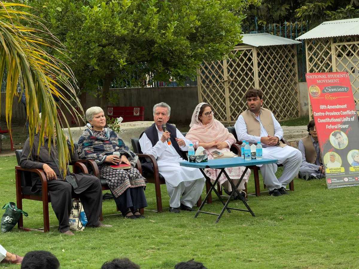iamatif_orakzai's tweet photo. این ایس ایم پشاور یونیورسٹی کے زیرِ اہتمام آج یونیورسٹی کے فقیر ایپی لان میں ”18th Amendment: Centre–Province Conflicts:Constitutional Limits of Federal Power“ کے موضوع پر سیمینار منعقد ہوا۔ سیمینار سے @NDM_Official کے سینئر رہنما @a_siab اور صوبائی صدر @BushraGohar نے خطاب کیا https://t.co/BUqTPjNAVw
