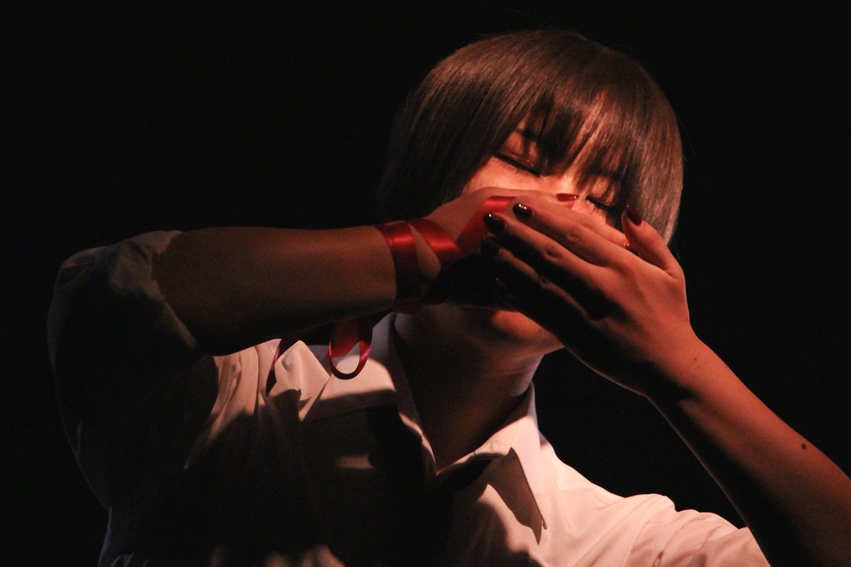 110ito_13's tweet photo. 前回もかなりかなり良い感じに撮っていただいていてめっちゃ感動したんだけど、今回もとても素敵❣️
手は特に気にかけているところなので こうやって綺麗に残してもらえると本当に嬉しい〜〜ありがとう本当に
他の方の写真もぜひ #Kaikan5th  から見てほしい、すごく良いので https://t.co/h3DHZRg1b9