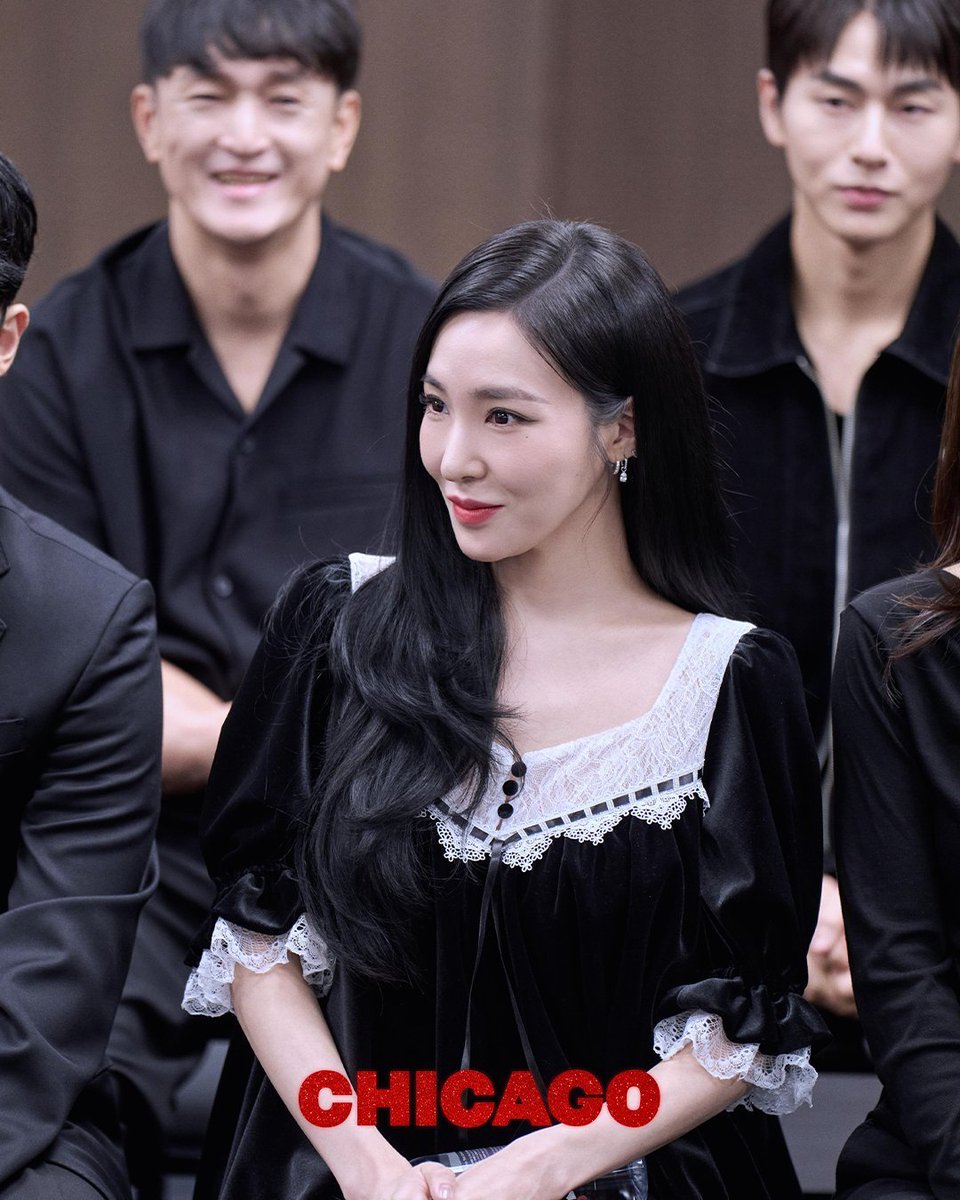 sonia_omni's tweet photo. Tiffany Young 💗💗  CHICAGO Korea musical introductory meeting

#TiffanyYoung #Tiffany 
#TiffanyRocksChicago2026  
#ChucagoMusical https://t.co/NHwPoMuANB