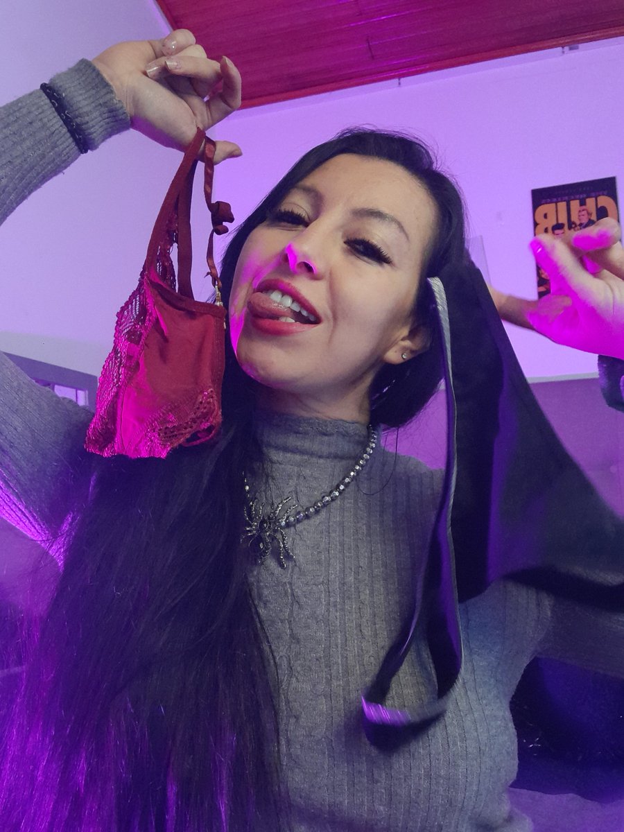 cherryvioletof's tweet photo. 💕 I'm feeling a little indecisive today! 😏 I have two pairs of panties to choose from for my outfit, but I can't decide which one matches better… 🖤🩲 or 🤍🩲?
Black or white, babes? 😈💋 Help me choose! 🍒💜✨ #CherryViolet #WhichOne #BlackOrRed https://t.co/izJ99WlGsD
