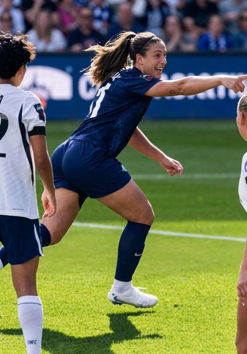 B10woso's tweet photo. Alexia Putellas | London City Lionesses | Spain https://t.co/G86W7hNB4N