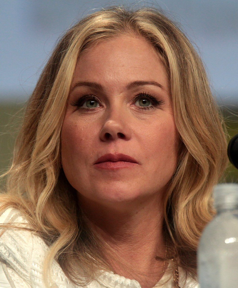 fandompulse's tweet photo. Christina Applegate opens up about her health probelms and claims doctors misdiagnosed her with MS:

“This may come as great news, but to me, I’m back at square one. It’s hard to say that [my doctor] came into my room and she said,  ‘Congratulations, you don’t have MS'... You don’t get misdiagnosed and then all of the sudden I’m better. I haven’t gotten better … If anything, I’ve gotten worse in some ways. So I’m back at square one, that I don’t know what’s going on with me... there’s a pretty damn high number of misdiagnoses with MS. It’s clear now that they’re finding something  different. Something else is going on... It’s this weird feeling because I became this poster child for MS. I had a reason. I had a f*cking reason as to why my day sucked every day. And now I don’t have a reason and it’s  very unnerving and it’s really confusing for me.” 

Do doctors know what they're doing at this point?