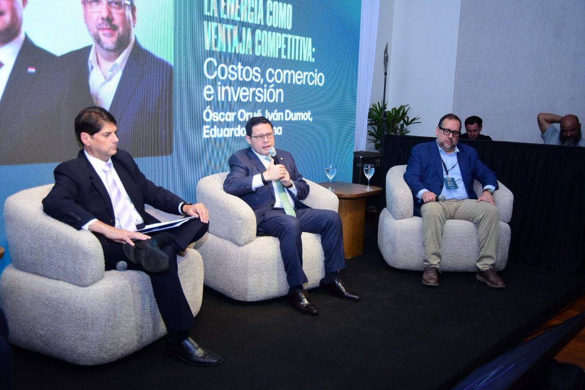 DNITpy's tweet photo. En ese contexto, señaló que el Gobierno impulsa un proyecto de ley que busca equilibrar los incentivos para la importación de estos vehículos y, a la vez, asegurar un nivel de recaudación que permita cumplir las metas del Estado. https://t.co/XdgAy5QCbD