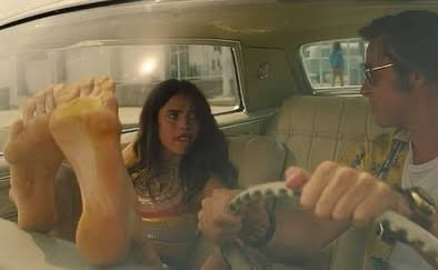 ourproblematic's tweet photo. got my feet hanging out the cameo https://t.co/GEq7cp9H6O