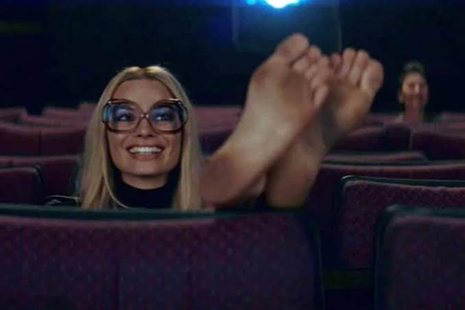 ourproblematic's tweet photo. got my feet hanging out the cameo https://t.co/GEq7cp9H6O
