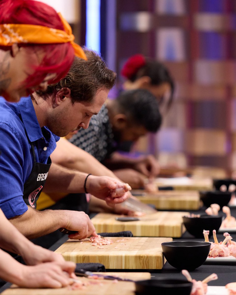 MasterChefCDA's tweet photo. The home cooks take on a Pressure Test before facing another skills-based challenge that could change everything. 👀 Find out on an all-new episode of #MasterChefCanada tonight at 7/10c on @CTV. 📺 Stream next day on @CraveCanada! https://t.co/dSodCB9xE2