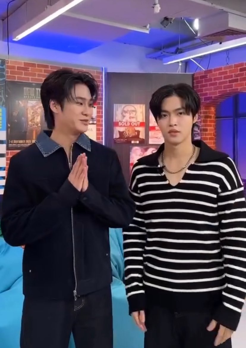 honeyqtpie_'s tweet photo. ภีมสรรค์กล้องอยู่ทางนี้คับ

LUKEMICK AT LIVEHOUSE
 #GMMTVLiveHouse
#lukeso_ #mickmetas #LukeMick https://t.co/0NMqG5BE2q