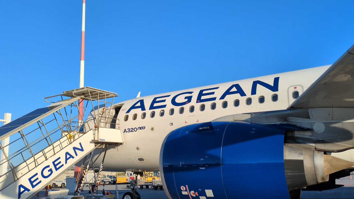 solodeida's tweet photo. Hoy embarque remoto volando en un Airbus A320neo de Aegean desde el aeropuerto de Atenas a Catania 🇬🇷✈️🇮🇹 https://t.co/3MCsi1ZTkg