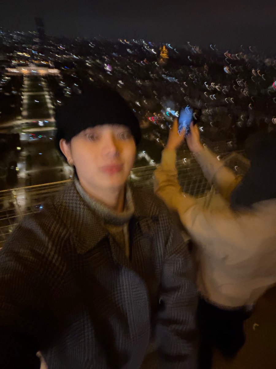 lngshotupdate_'s tweet photo. #OHYUL Weverse Update

#LNGSHOT #롱샷 #오율 https://t.co/M6cYldPrUA