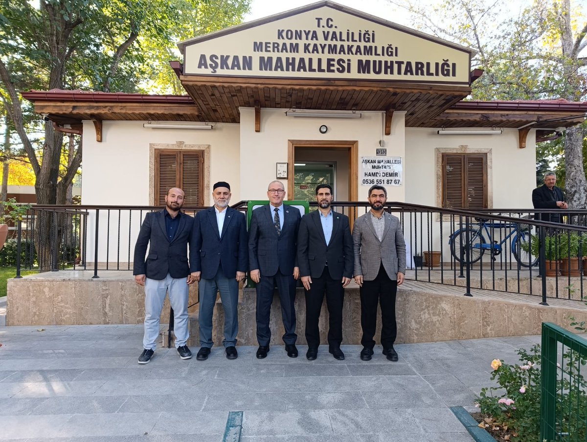 HUDAPARKonya's tweet photo. 19 Ekim Muhtarlar Günü dolayısıyla İl Başkanımız Sayın M. Zülfi Tan ve beraberindeki heyet, Konya Muhtarlar Derneği Başkanı Sayın Hamdi Demir’i ziyaret etti.
Mahallelerimize ve şehrimize hizmet eden tüm muhtarlarımızın gününü kutluyoruz.
#19Ekim #MuhtarlarGünü #Konya https://t.co/qpX5eFAS2Q