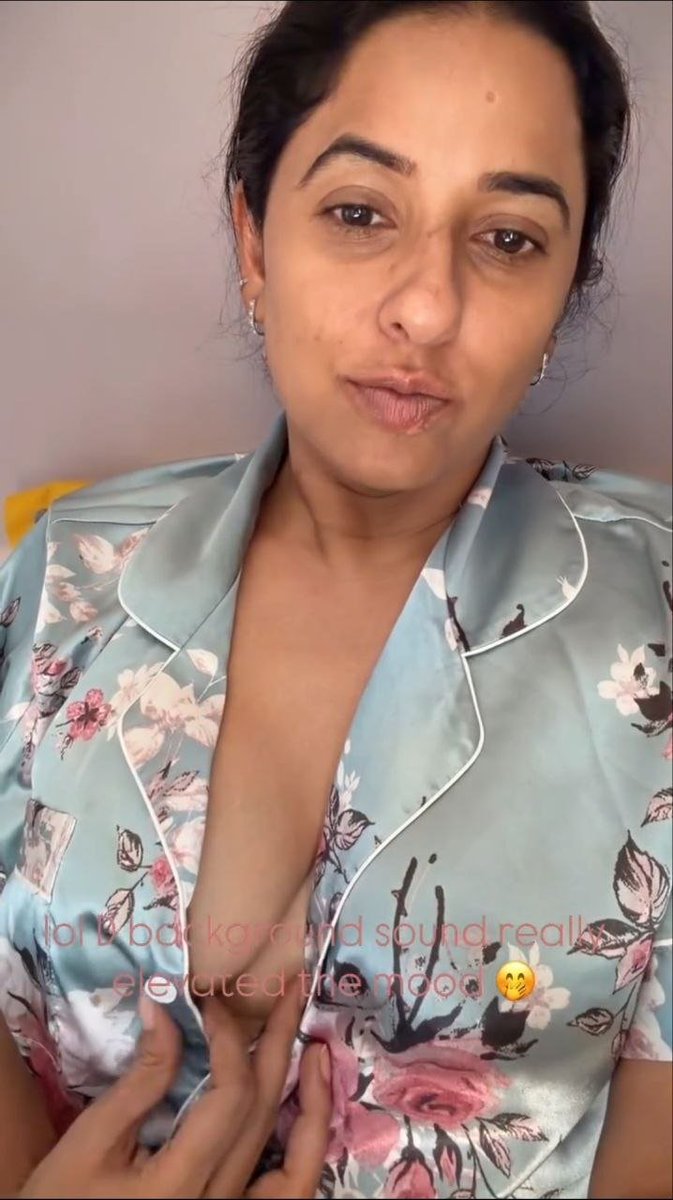 Stuffmowa0's tweet photo. Actress shravya Reddy tango Exclusive videos👇💥💥👇
TELUGU TANGO 🖇️ 
https://t.co/C15xS6PeLC https://t.co/IGIBpKSsNz
